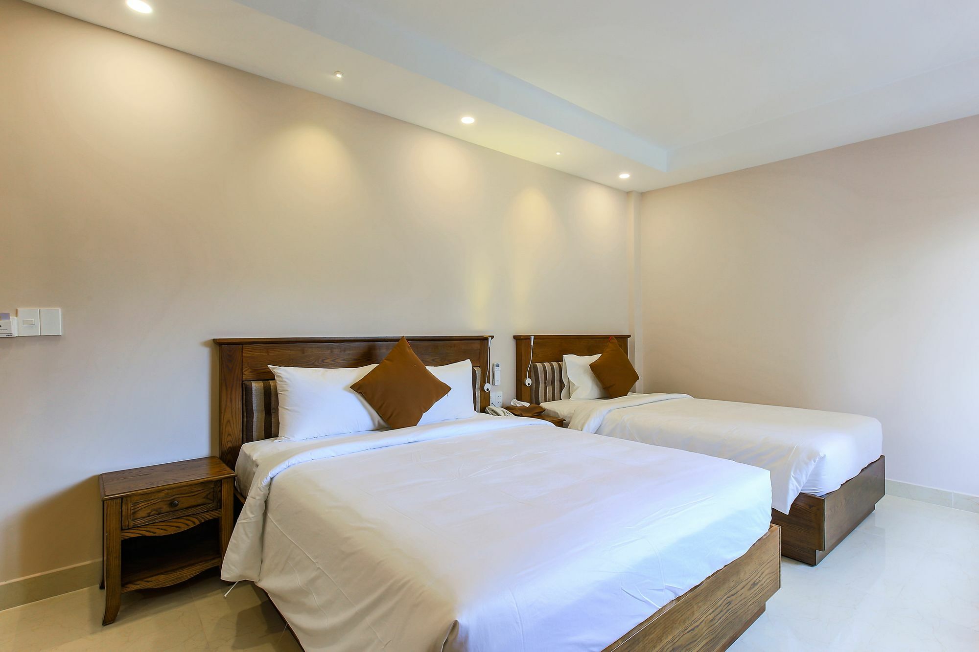 Hoang Lan Hotel Bandar Ho Chi Minh Luaran gambar